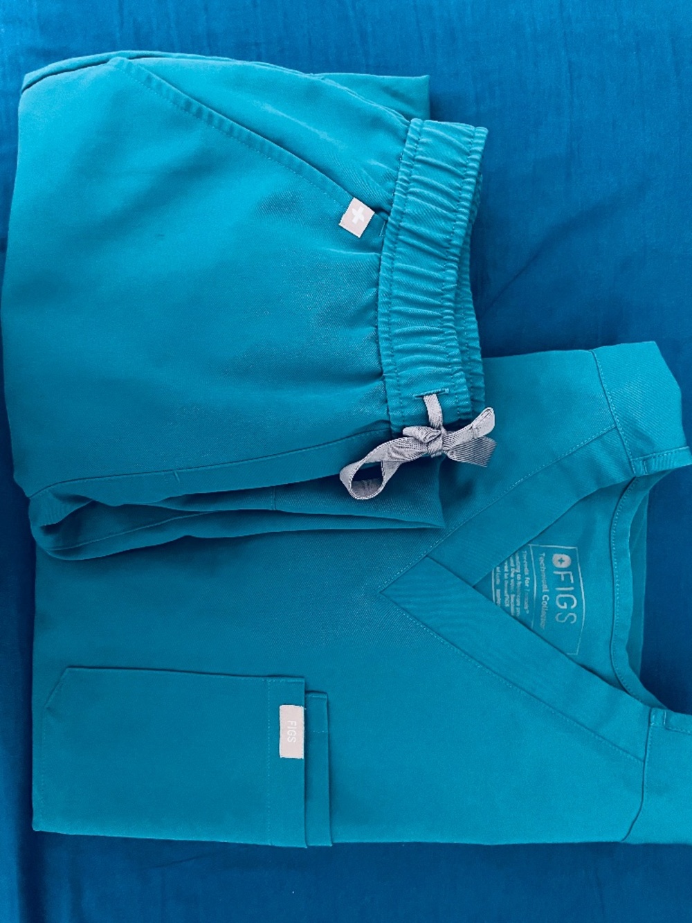 Figs Pacific Blue XS Short set